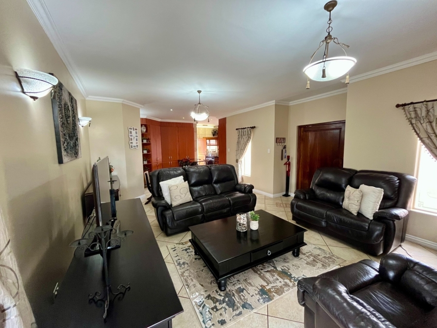3 Bedroom Property for Sale in Wilkoppies North West